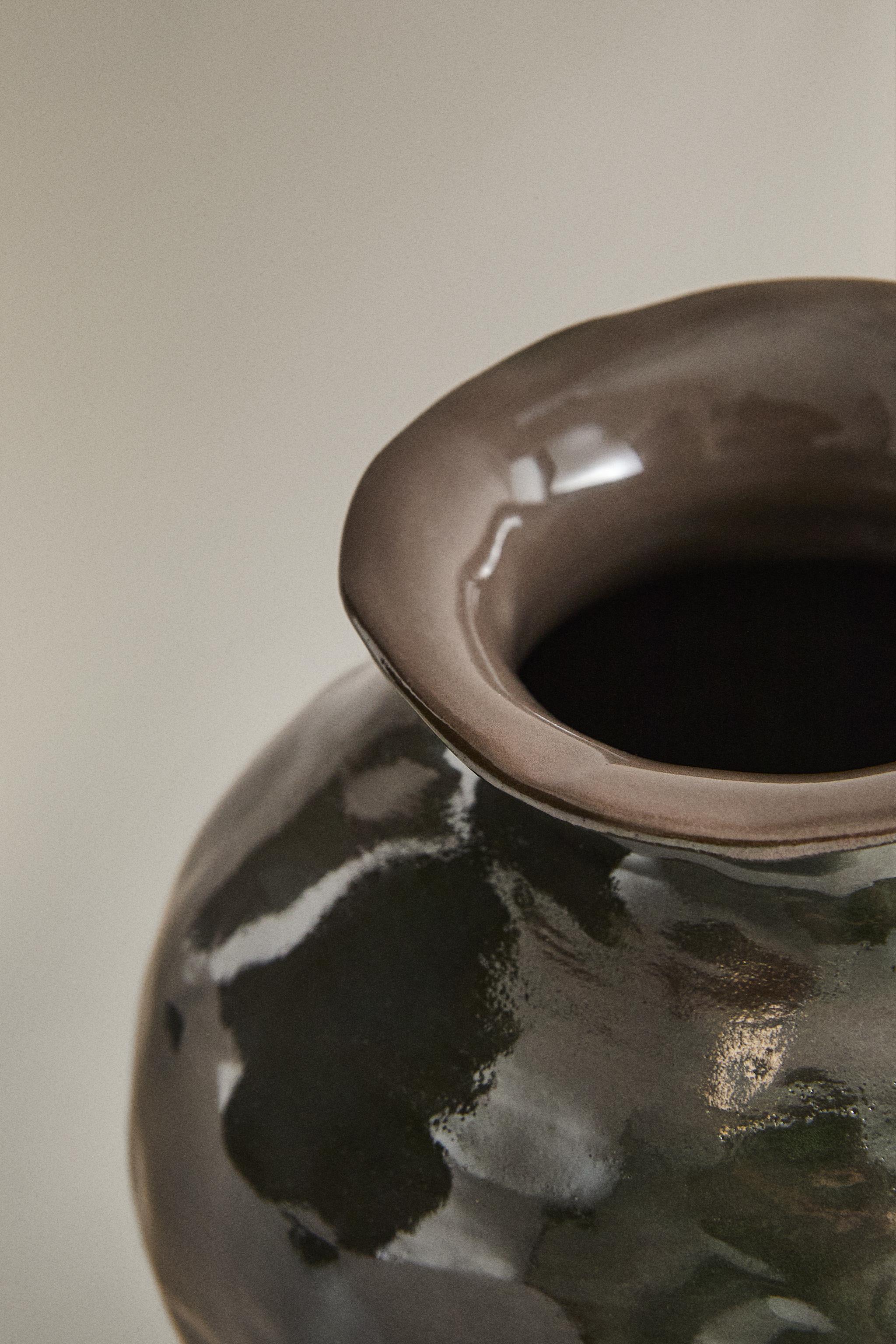 IRREGULAR CERAMIC VASE